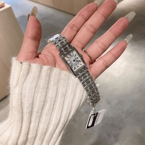 Reloj de Cuarzo Rectangular para Mujer con Esfera de Números Romanos y Brazalete de Acero Inoxidable para Uso Diario Elegante Longinesing - Product Image 4