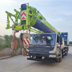 Grue sur camion tout-terrain Zoomlion ZTC250A5-3 de 25 tonnes, d'occasion, de qualité supérieure, composants d'origine, fonctionnement fluide, pour travaux de construction lourde, modèle 2021 - Product Image 1