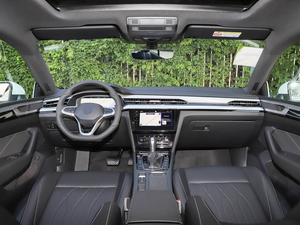 Auto Mediano Cc 2026, 30 Millones de Vehículos Seleccionados, Modelo 330TSI Glaring, Auto de Gasolina, 5 Puertas, 5 Asientos, Hatchback para Desplazamientos Diarios - Product Image 2