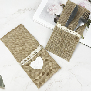 Decoración de Boda Vintage, Porta Servilletas de Yute Natural, Bolsa para Cubiertos con Logotipo Personalizado en Relieve, Salvamanteles con Lazo - Product Image 4