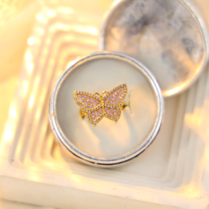 Anel Personalizado Moderno de Aço Inoxidável com Borboleta e Diamante Rosa Zircônia em Formato de Coração para Presente de Dia dos Namorados - Product Image 4