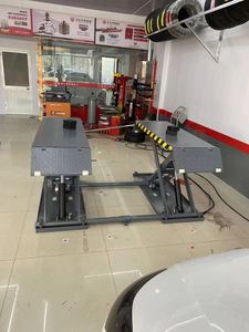 Elevador Automotivo Kustom Tersedia 3.5T Otomatis Bergerak Hidrolik Mini Gunting Mobil Angkat - Product Image 2