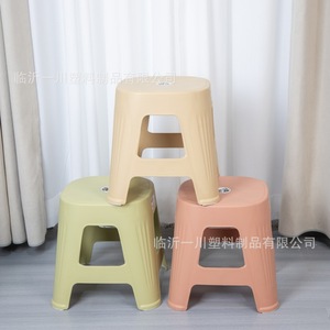เก้าอี้พลาสติก 28x28x30 ซม. แบบหนา สำหรับใช้ในบ้าน ห้องนั่งเล่น ห้องน้ำ อาบน้ำ เปลี่ยนรองเท้า - Product Image 1