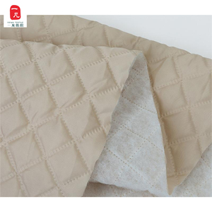 Doublure en coton matelassé en Polyester, <span class=keywords><strong>tissu</strong></span> de doublure en coton tissé en polyester par pression ultrasonique - Product Image 4