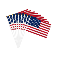 Lot de 50 mini-drapeaux à main de 8,2 x 5,5 pouces pour décorations d'événements en plein air, fêtes, défilés et festivals