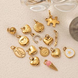 เหรียญทองแห่งความรัก |   จี้เคลือบสีทอง 18K PVD บนสแตนเลสสตีล รูปทรงหยดน้ำมัน: จิ๊กซอว์, ไอศกรีม, รูปเกือกม้า, เข็มทิศ และจี้รูปหัวใจ - Product Image 6