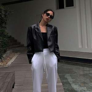 เสื้อนอกสตรีแขนยาวเสื้อเบลเซอร์แฟชั่นตัวสั้นสำหรับสาวออฟฟิศลำลองดีไซน์เก๋ไก๋ - Product Image 2