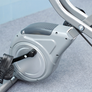 Vélo d'exercice pliable multifonctionnel avec résistance magnétique, contrô<span class=keywords><strong>le</strong></span> à 8 vitesses et capacité de 150 kg pour une utilisation à domicile en intérieur - Product Image 6
