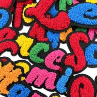 Patchs brodés colorés en stock avec lettrage anglais 3D, accessoires appliqués brodés à la machine pour chapeaux