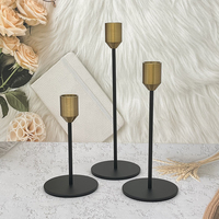 Vente en gros de bougeoirs classiques simples en fer noir et laiton en métal grand bougeoir à pilier conique pour la décoration de la maison