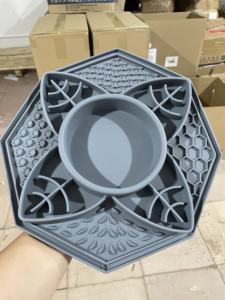 Tapis à lécher <span class=keywords><strong>Mandala</strong></span> Octogonroud avec logo personnalisé Bols et mangeoires pour animaux de compagnie Fleur de chien en forme d'octogone Tout en un Silicone de qualité alimentaire 50pcs - Product Image 4