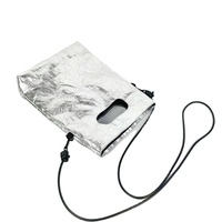 Sac fourre-tout en papier tyvek spécial tyvek brillant argenté sac fourre-tout en papier dupont avec bandoulière