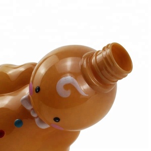 Vente en gros de bouteilles de Noël mignonnes de 320ml en forme de complication PET pour bébé poupée ours dessin animé pompe pour enfants bouteilles de shampooing et d'après-shampooing - Product Image 5