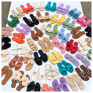 Zapatos de Mujer de Moda al por Mayor de Fábrica 2026, Sandalias Planas Casuales de Playa con Punta Abierta, Zapatos en Stock, Entrega Aleatoria - Product Image 1