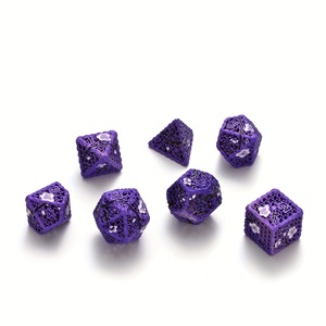Vente en gros de dés personnalisés en métal creux en forme de fleur de prunier mdn-donjons et dragons <span class=keywords><strong>trpg</strong></span>, accessoires de jeu de société rpg - Product Image 5