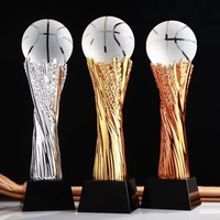 Fournisseur en gros de trophées personnalisés, médailles et trophées de karaté, de taekwondo, de boxe, de styles variés