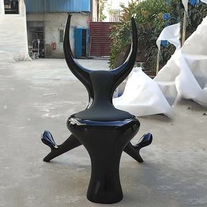 Cadeira Moderna BDSM para Adultos: Móvel Erótico com <span class=keywords><strong>Design</strong></span> Único em Fibra de Vidro em Formato de Chifre - Product Image 3