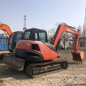 Excavatrice compacte sur chenilles d'occasion Kubota KX175/KX175-5 de 7,48 tonnes, d'origine japonaise, avec peu d'heures de fonctionnement. - Product Image 1