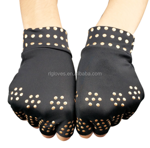Guantes Magnéticos Antideslizantes con Puntos para Alivio del Dolor de Manos por Artritis, Compresión, Terapia Reumatoide, Guantes sin Dedos para Trabajar - Product Image 6