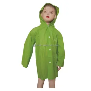 ग्रीन मुद्रित बच्चों के पीवीसी raincoats, बरसात के दिनों के लिए उपयुक्त