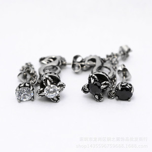 Boucles d'oreilles à double perçage Yunnique, design dragon noir et blanc, en acier titane, bijoux de fête - Product Image 5