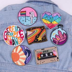 Patchs thermocollants Paysage Spatial pour Vêtements, Broderie Rock, Patchs Tactiques, Badges Logo Personnalisé, Broderie T-shirt - Product Image 1