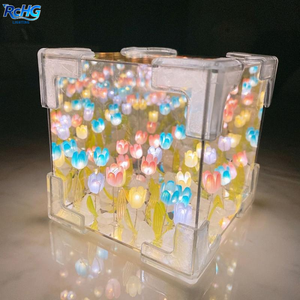 Lámpara de Noche Creativa con Espejo Infinito de Tulipanes, Material Hecho a Mano, Lámpara de Tulipanes DIY, Lámpara de Flores de Tulipanes <span class=keywords><strong>Cuadradas</strong></span> Mágicas Artificiales - Product Image 1