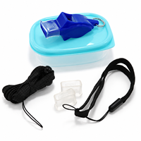 Kit de sifflet d'arbitre bleu foncé en ABS avec trois protège-bouches, cordon de cou, sangle de poignet et étui de rangement