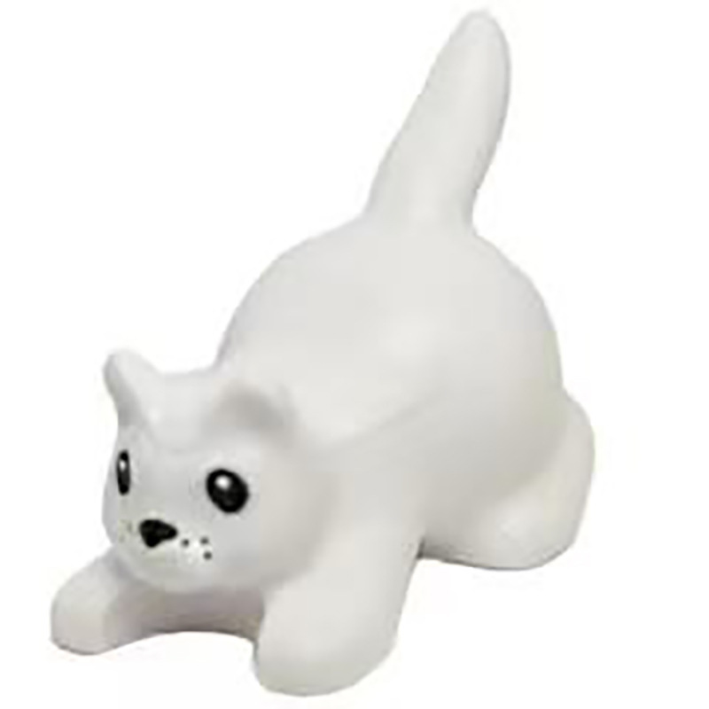 1 petit chat blanc
