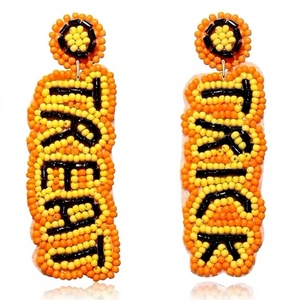Boucles d'oreilles pendantes artisanales perlées motif lettre, pour femme, style classique, ethnique, bohème, orange et jaune - Product Image 1
