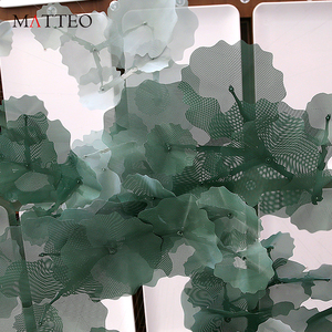 Personnalisation de style moderne <span class=keywords><strong>lustre</strong></span> LED suspendu au plafond <span class=keywords><strong>vert</strong></span> de luxe pour l'intérieur du musée d'art salle à manger en verre - Product Image 5