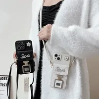 Tas Dompet Kulit dengan Tempat Parfum, Cermin, dan Kristal Berlian Model Selempang untuk Iphone 16 15 14 Pro Max 13 12
