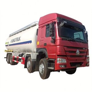 Camión Cisterna SINOTRUK 8*4 Personalizable, 35000L, Vehículo de Transporte de Líquidos Inflamables, Camión de Combustible, Vehículo de Transporte Industrial - Product Image 1