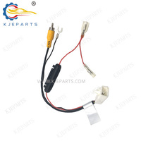 Harness Kabel Kamera Mundur Mobil dengan Jack Video RCA dan Fuse Holder Tipe-U untuk Pemasangan Kamera Mundur di Stereo Android