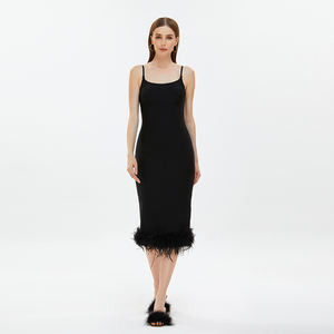 2024 OEM donna senza maniche da donna abito MIDI con finiture in piuma in Crepe senza spalline con spacco posteriore abiti bordati di piume da donna rosa Bustier <span class=keywords><strong>Dre</strong></span> - Product Image 1