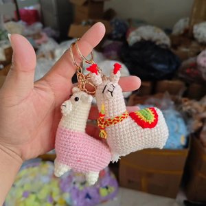 Amigurumis Crochet Knitted Alpaca Keychain Doll Luxury Mini Purse Animals Llama Sheep Key Chains Charms Handbags Fashion Pendant
