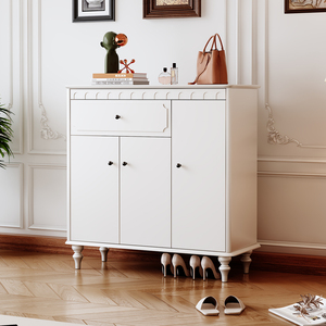 <span class=keywords><strong>Scarpiera</strong></span> in Legno Bianco Stile Francese con Ante a Pannello Incassate e Modanature Decorative - Mobili per Ingresso all'Ingrosso - Product Image 1