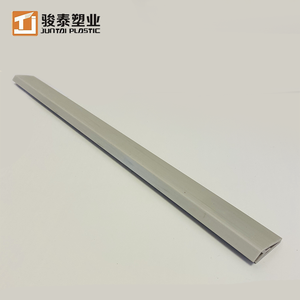 Profils en plastique rigides <span class=keywords><strong>de</strong></span> <span class=keywords><strong>PVC</strong></span> <span class=keywords><strong>de</strong></span> la garniture pp ABS UPVC <span class=keywords><strong>de</strong></span> bande d'extrusion d'OEM et d'ODM - Product Image 5
