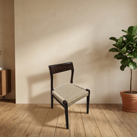 Chaise de salle à manger MULIGNA en bois massif, style mid-century, avec assise en corde tressée faite à la main, pour café, hôtel, maison