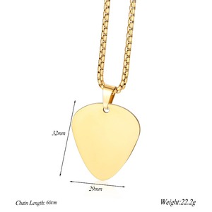 Collier pendentif plectre de guitare en acier titane, breloque style musical poli miroir, bijou étanche pour les amateurs de musique 29X32mm - Product Image 4