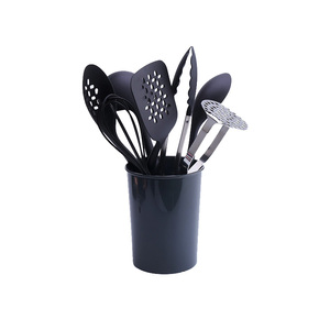 Nylon matière <span class=keywords><strong>plastique</strong></span> résistant à la chaleur ustensiles de <span class=keywords><strong>cuisine</strong></span> gadgets accessoires outils ensemble louche tourneur écumoire purée <span class=keywords><strong>fouet</strong></span> - Product Image 5