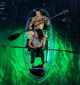 Système d'éclairage LED transparent pour kayak, idéal pour les aventures en plein air - Product Image 5