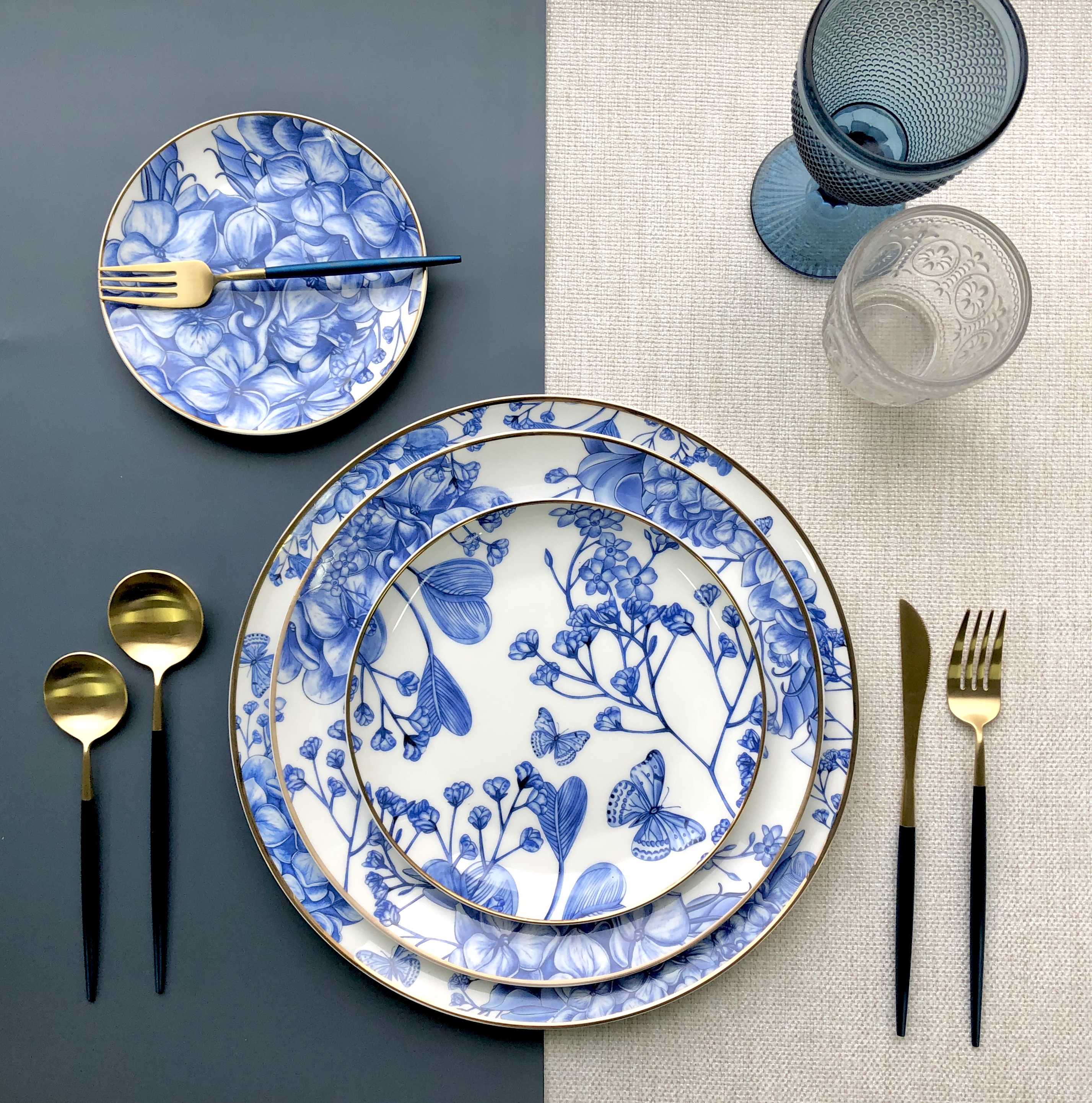 PLASTIC CREATIVE TOPS GARDEN PARTY CHA CHA BLUE FLORAL DINNER PLATE PLASTIC CREATIVE TOPS GARDEN PARTY CHA CHA BLUE FLORAL DINNER PLATE
