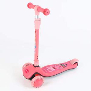 Monopattino per Bambini a 3 Ruote con Grafiche e Luci LED, Altezza Regolabile, Pieghevole, Produzione di Fabbrica - Product Image 4