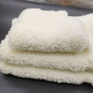Real <strong>Lamb</strong> <strong>Fur</strong> Sheepskin Lining With <strong>Curly</strong> Wool - Product Image 2