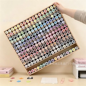 Boîte de rangement pour marqueurs en bois, support de rangement multi-niveaux pour bureau, design minimaliste durable, forme rectangulaire, type sur pied - Product Image 1