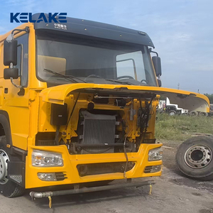 Camion-citerne à eau diesel 6x4 de 5000l pour le transport d'eau potable avec pompe à vendre - Product Image 3
