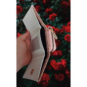Multi-occhio elegante portafoglio donna funzionale di piccole dimensioni rosa con vano monete, cerniera e magnete
