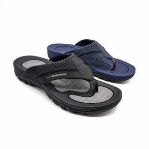 패션 비치 편안한 맞춤형 프린트 슬리퍼 커스텀 로고 프린트 남성 샌들 - Product Image 4
