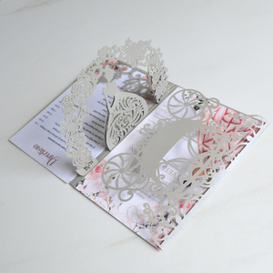 Invitación de Boda Tridimensional Plegable con Diseño de Carruaje de <span class=keywords><strong>Cenicienta</strong></span>, Corte Láser, para Celebración de Quinceañera, Papel Perlado de 250g, 13x18cm - Product Image 4